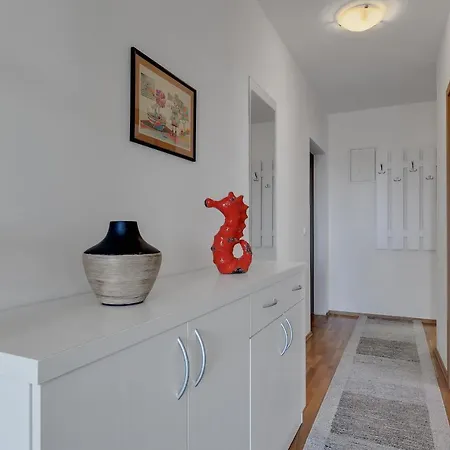 Pine Fine With Free Parking 公寓