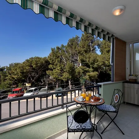 公寓 Pine Fine With Free Parking 马卡尔斯卡